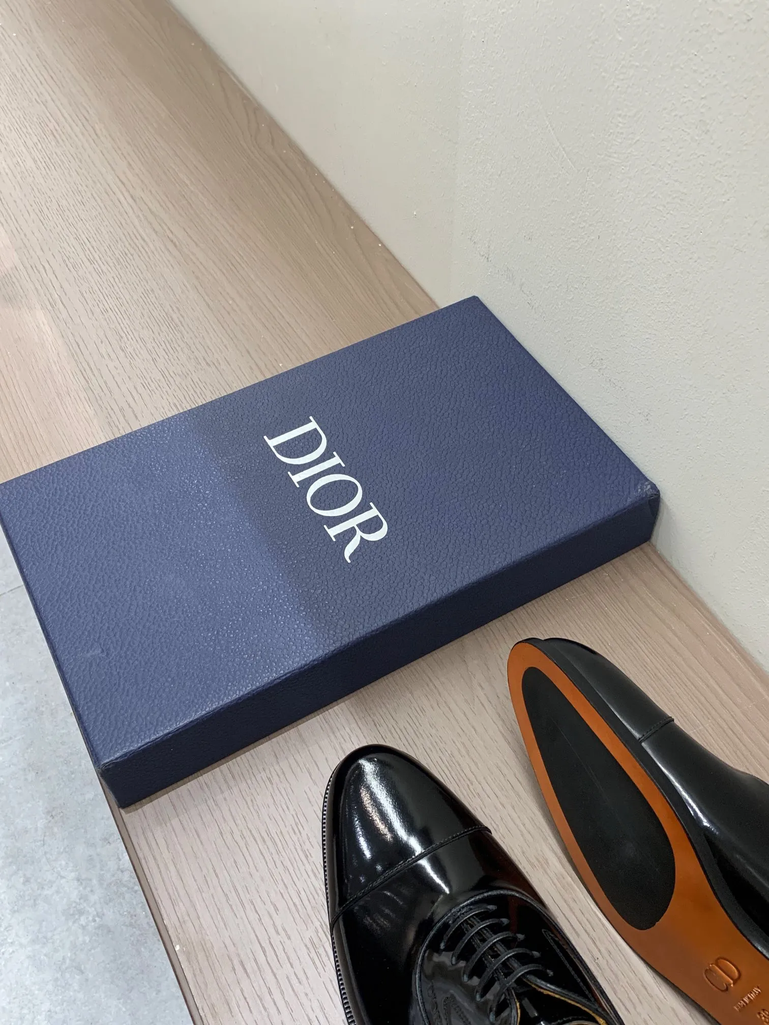 940💰 Dior high-end men's boutique casual leather shoes, imported cowhide upper, water-dyed cowhide lining, imported genuine leather outsole, perfect details, standard code 39-44 (38.45.46 customized, non-returnable and non-exchangeable),